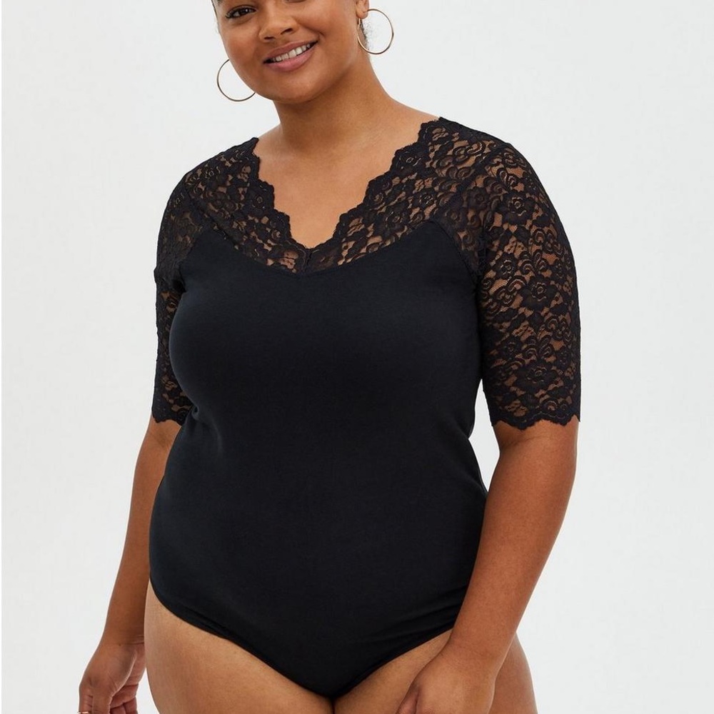 Black lace sleeve body suit